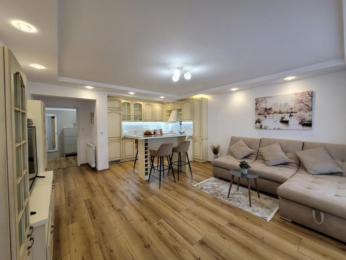 Vazov Apartment Kazanlŭk المظهر الخارجي الصورة